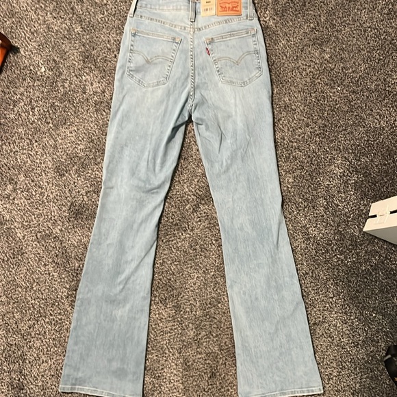 Levi 725 High Rise Bootcut Jeans, W27 L33. NWT - Picture 6 of 8